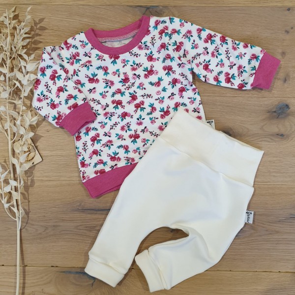 Pink Blumen (Pink Melange) - Sweater und Jogger (Cremeweiss)