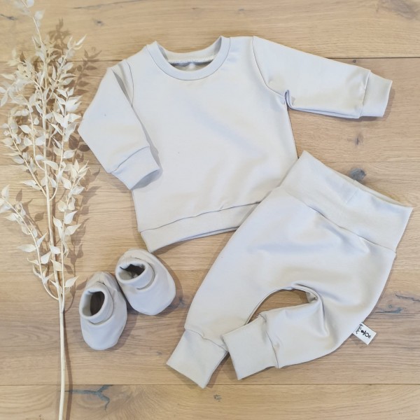 Sand - Sweater, Jogger und Booties