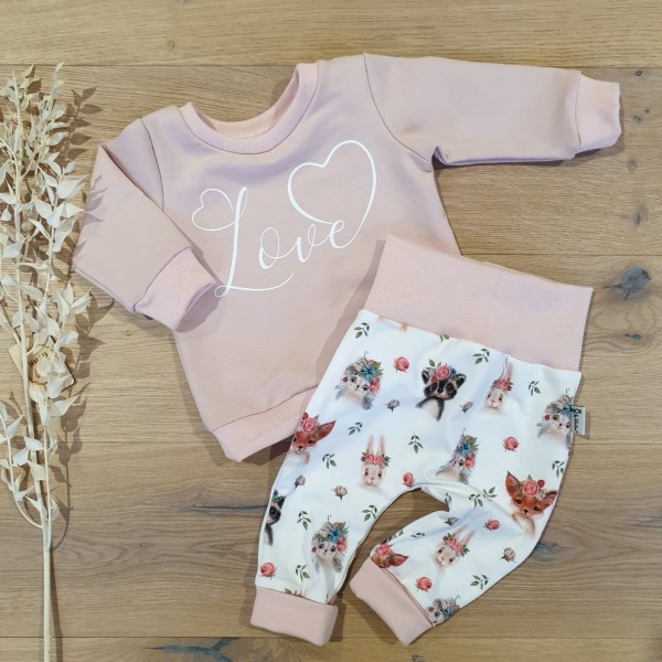 Rose (Rose) - Love (Weiss) - Sweater und Jogger (Waldtiere Weiss-Rose)