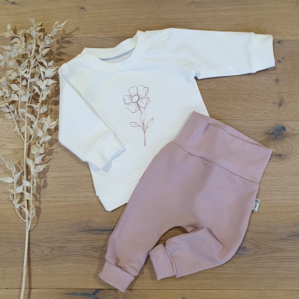 Cremeweiss - Blüte (Rosegold) Sweater und Jogger (Nude)