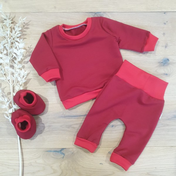Rot (Hellrot - Sweater, Jogger und Booties