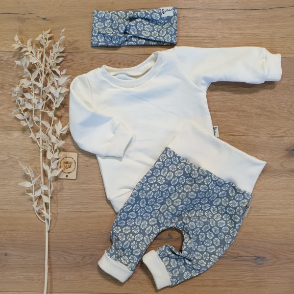 Cremeweiss - Sweater und Koralle Hellblau-Weiss Jogger & Stirnband